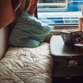 How to behave on the train, so as not to annoy others How to behave on the train, so as not to annoy others