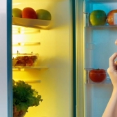 How to cheat your appetite: the best ways to combat snacking and overeating How to cheat your appetite: the best ways to combat snacking and overeating