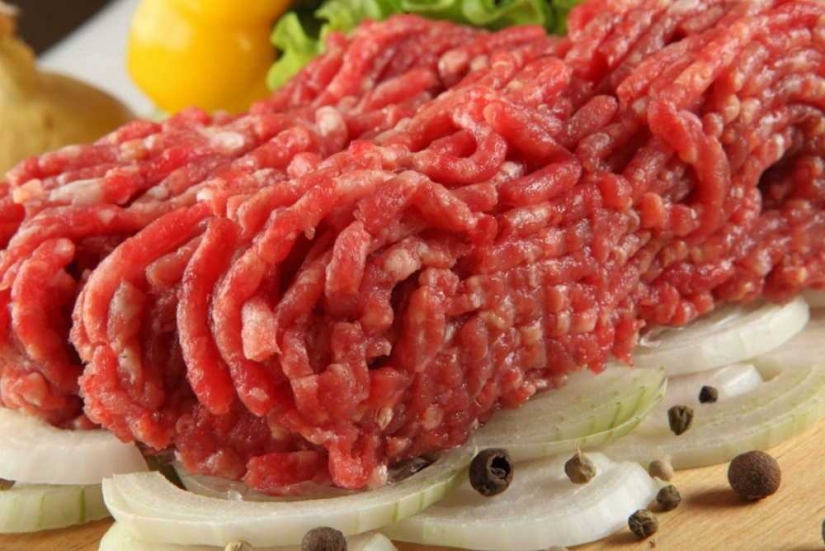 How to choose meat at the market and in stores. Advice from a real butcher