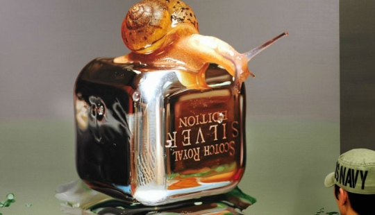 How to draw a photo: Incredible hyperrealistic paintings by a South Korean artist