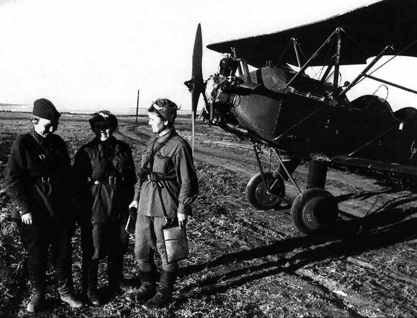 How to fight the "Night witches" or "Dunkin regiment", the only female regiment in the Second world