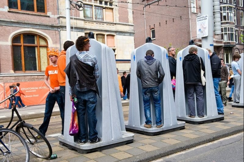 How to go to the toilet in different countries of the world How to go to the toilet in different countries of the world