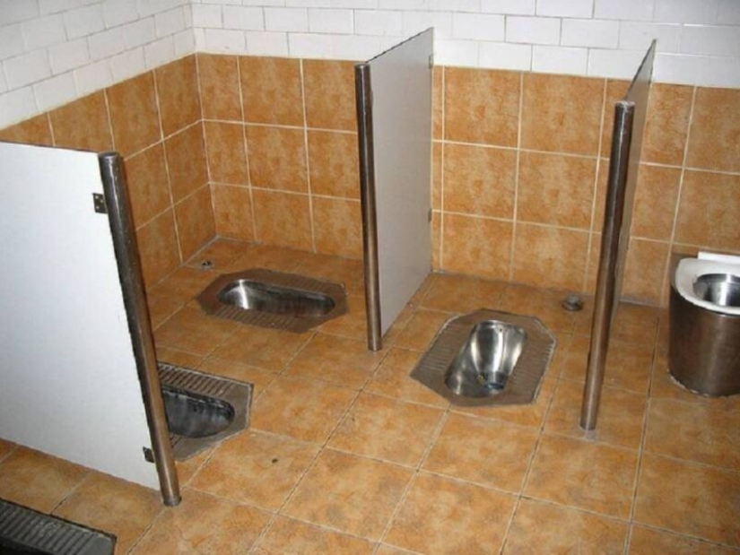 How to go to the toilet in different countries of the world How to go to the toilet in different countries of the world