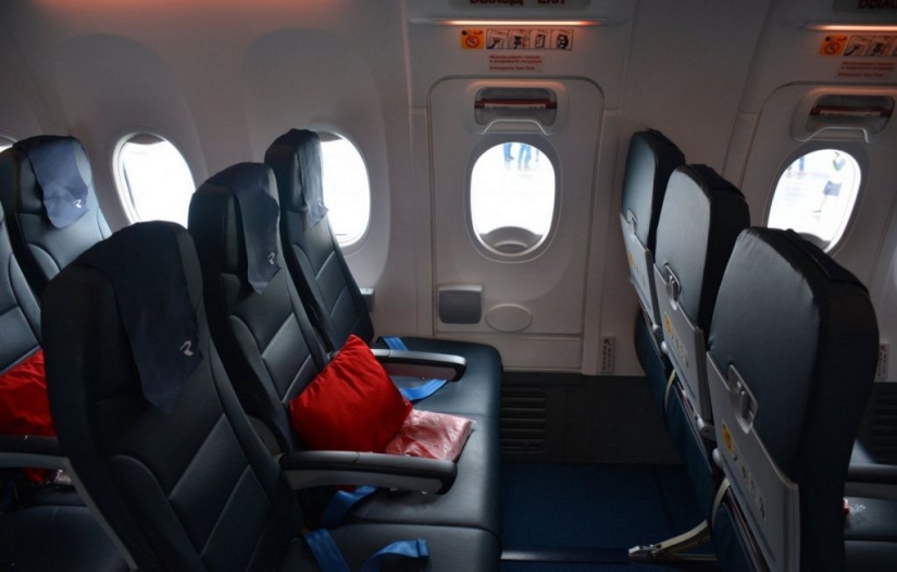 How to increase the chance of survival in a plane crash