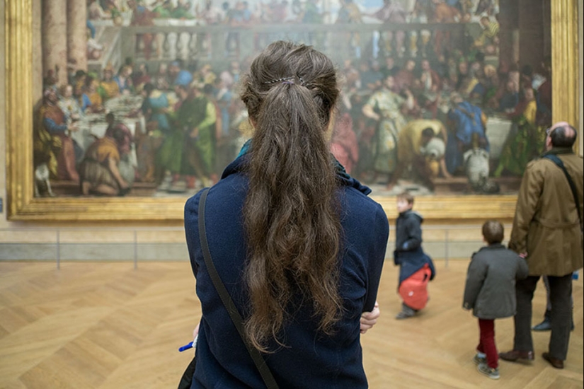 How to look like famous tourist places, if you turn the camera the other way