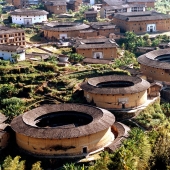 How to look like tulo, unique Chinese homes castles