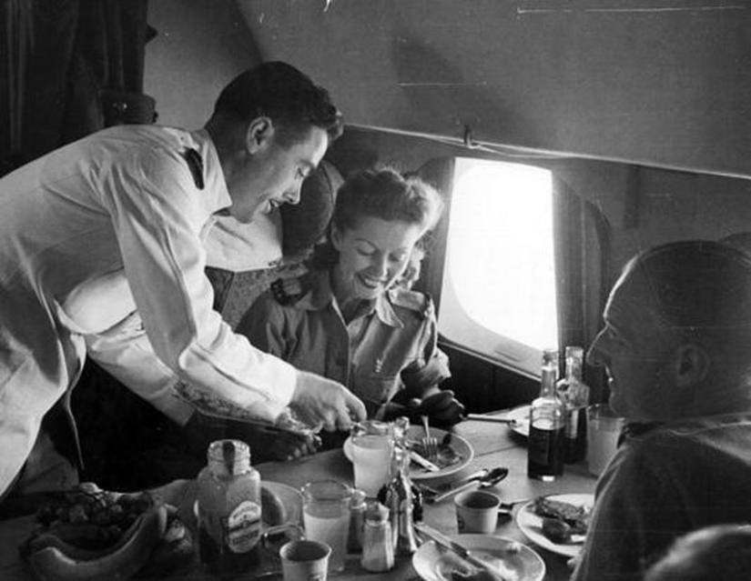 How we used to fly first class: caviar, any alcohol, smoking right in the seat and a full-fledged berth