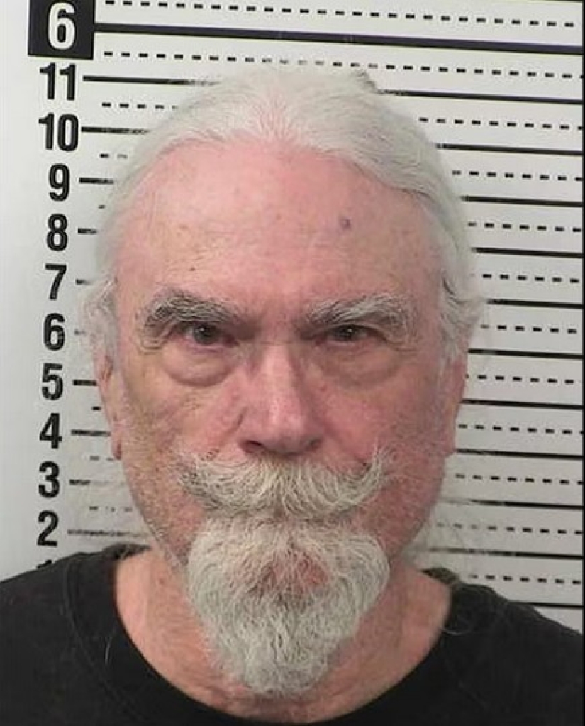 Hunting Campbell, or How the US spent 42 years catching a dangerous criminal who didn&#39;t hide