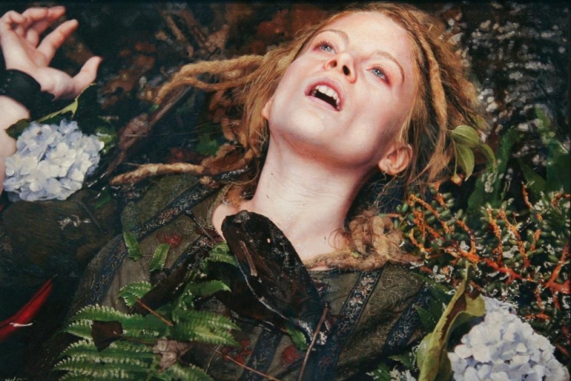 Hyperrealism: oil portraits of women