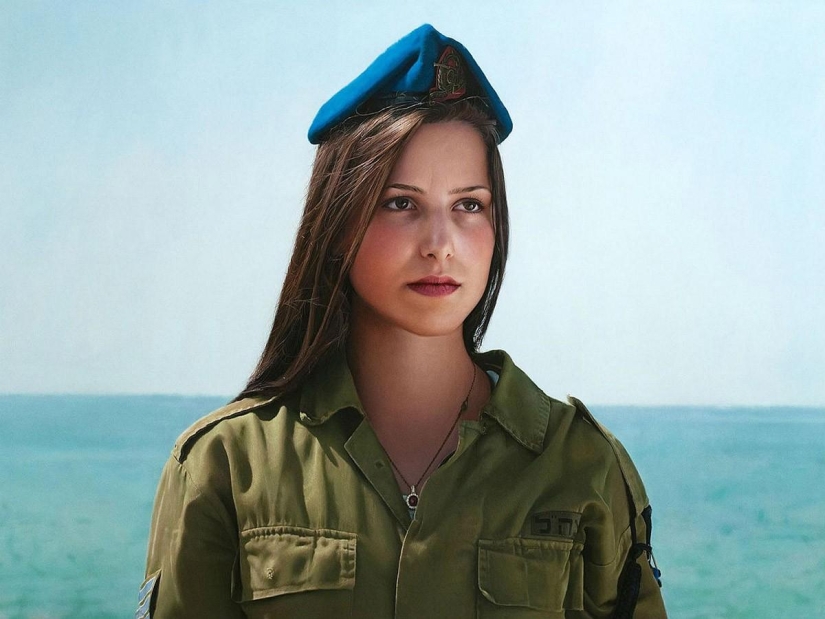 Hyperrealism: oil portraits of women