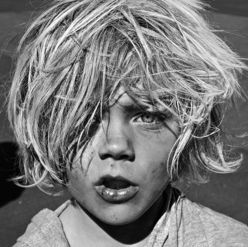 "I am fascinated by the mystery hidden in faces": Billy Plummer's expressive portraits "I am fascinated by the mystery hidden in faces": Billy Plummer's expressive portraits