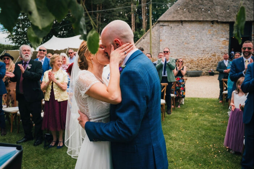 I Captured 12 Beautiful Wedding Portraits That Feel Relaxed, Informal And Fun