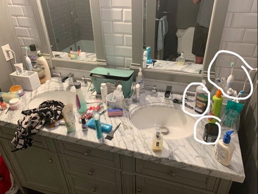 "I live with a monster!" 35 photos of complete chaos from the kings of the mess