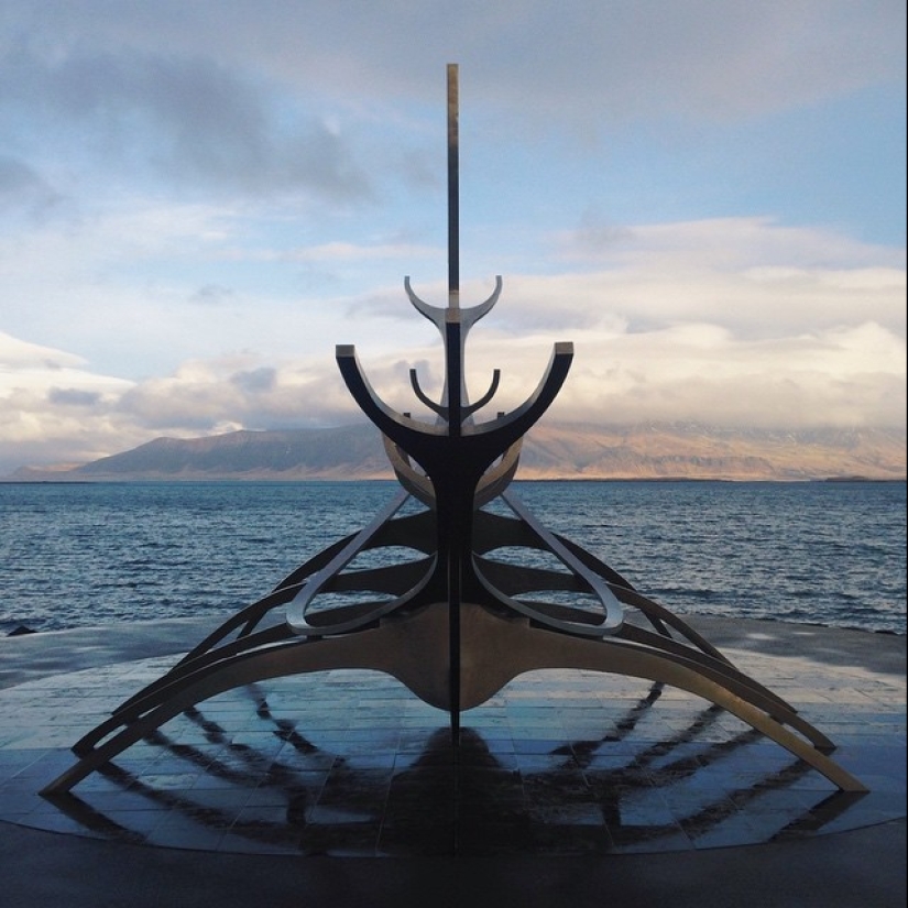 Iceland is a land of extreme contrasts Iceland is a land of extreme contrasts
