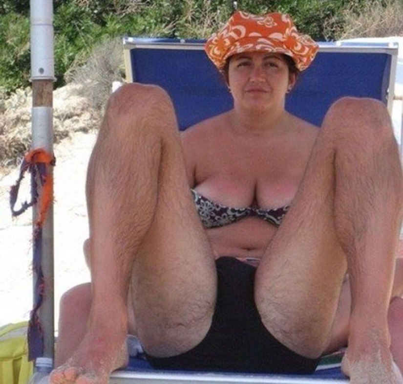 I'm lying on the beach: monstrously beautiful vacationers who can be found on any beach I'm lying on the beach: monstrously beautiful vacationers who can be found on any beach