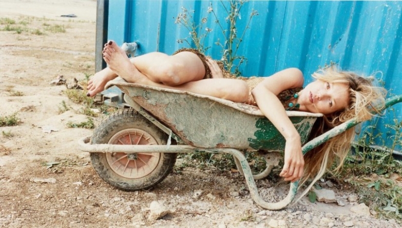 Imágenes inusuales de famosos hooligans de la fotografía de moda de Jürgen Teller