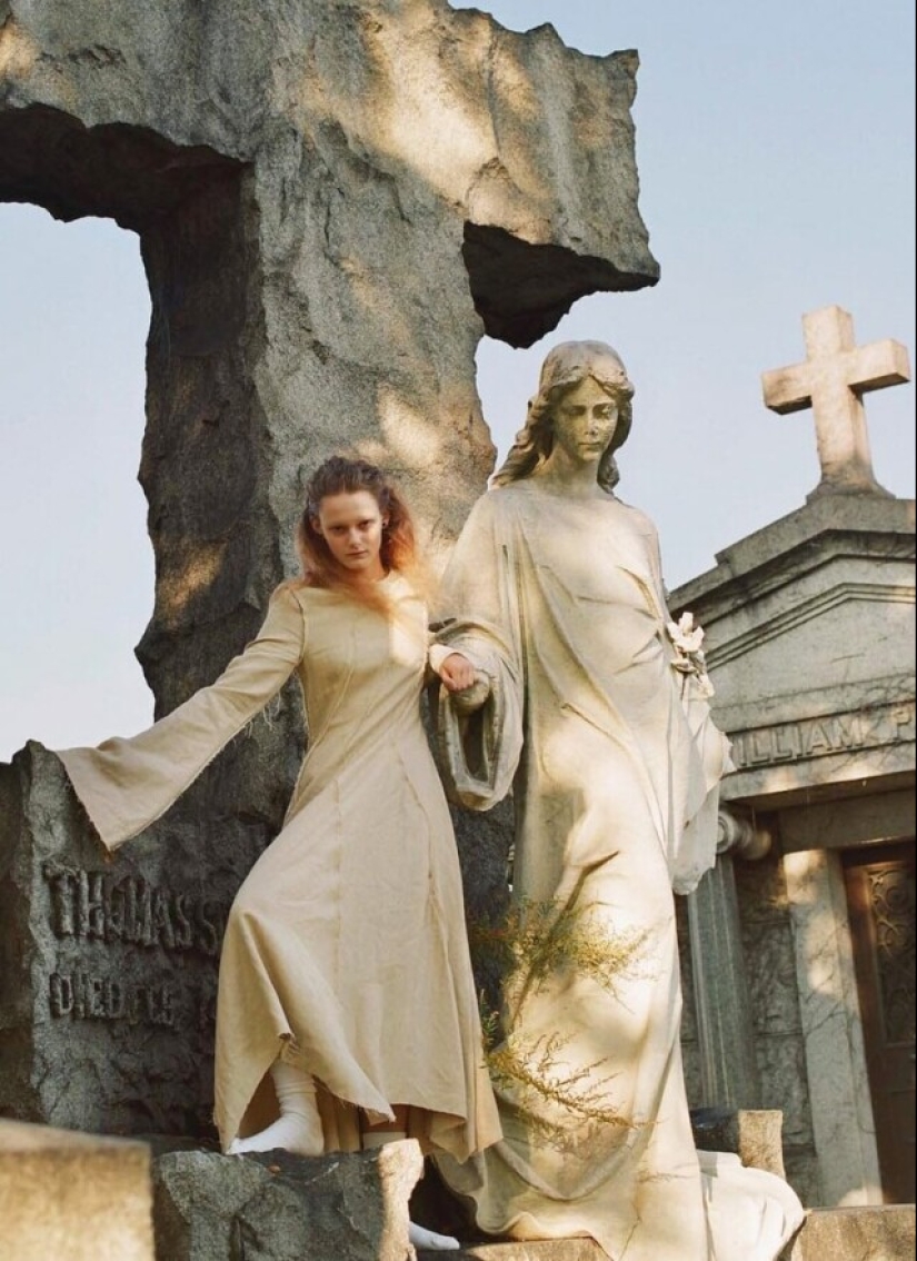 Imágenes inusuales de famosos hooligans de la fotografía de moda de Jürgen Teller