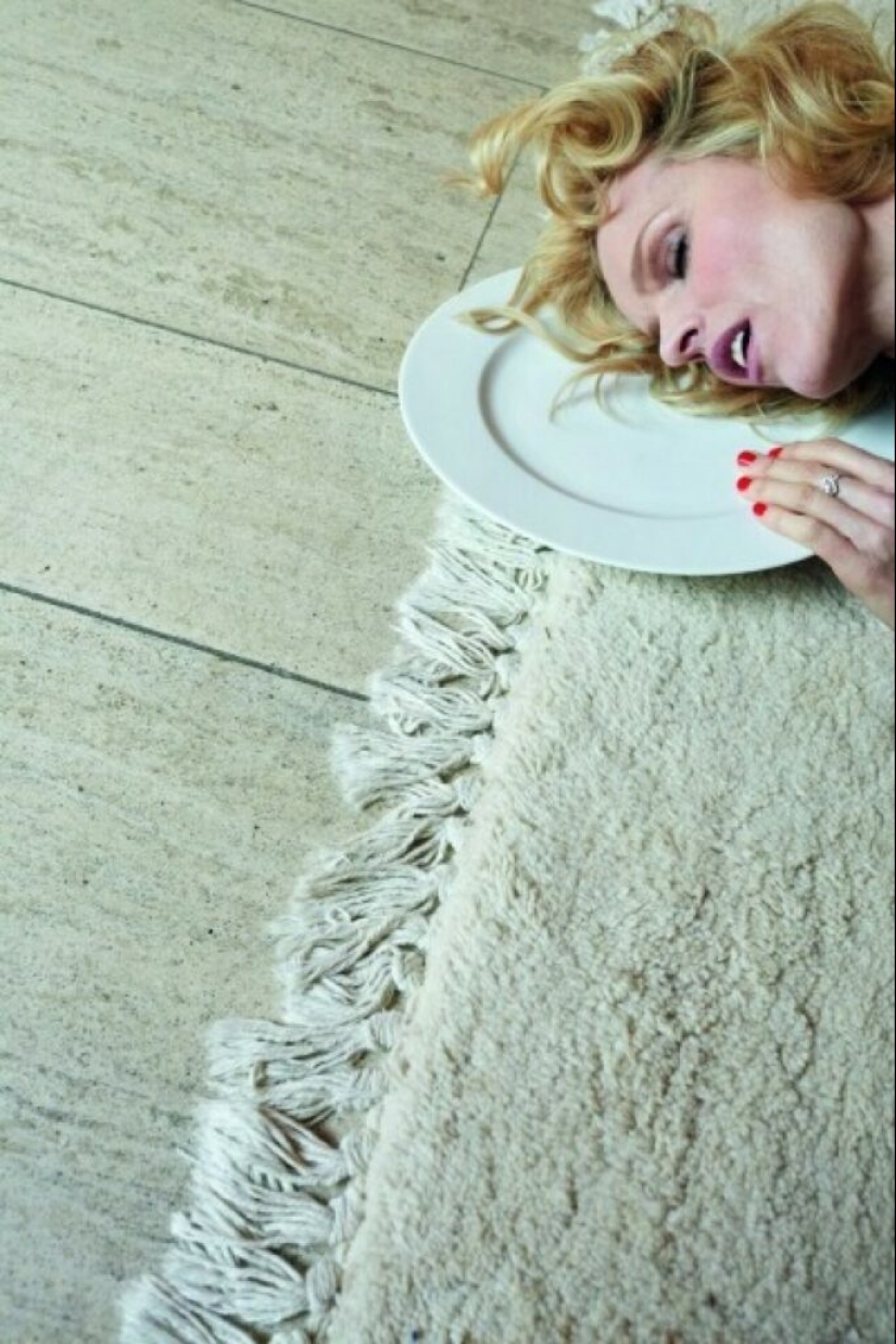 Imágenes inusuales de famosos hooligans de la fotografía de moda de Jürgen Teller