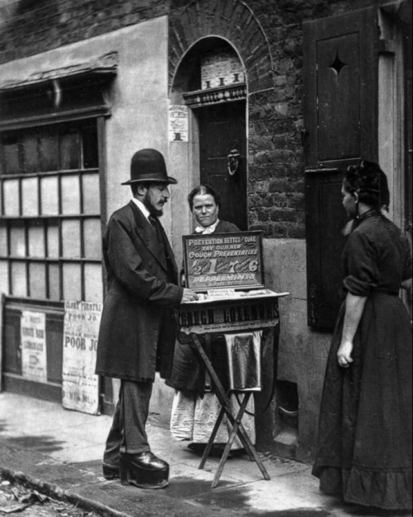 Impenetrable poverty on the streets of London in 1873-1877