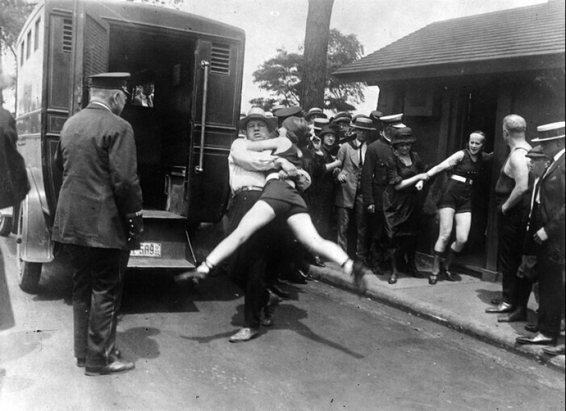 In the early 20th century struggled with open swimwear In the early 20th century struggled with open swimwear