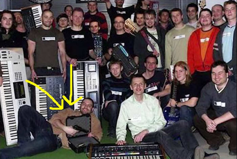 In these photos, some tin is happening In these photos, some tin is happening