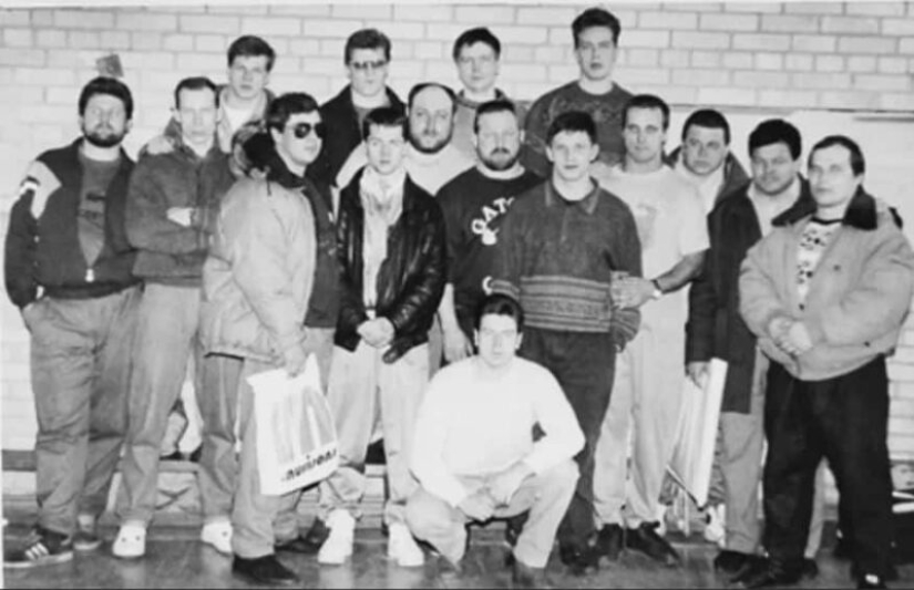 Incluso controlaron la tumba de Stalin: los grupos criminales organizados más feroces de los años 90 Incluso controlaron la tumba de Stalin: los grupos criminales organizados más feroces de los años 90