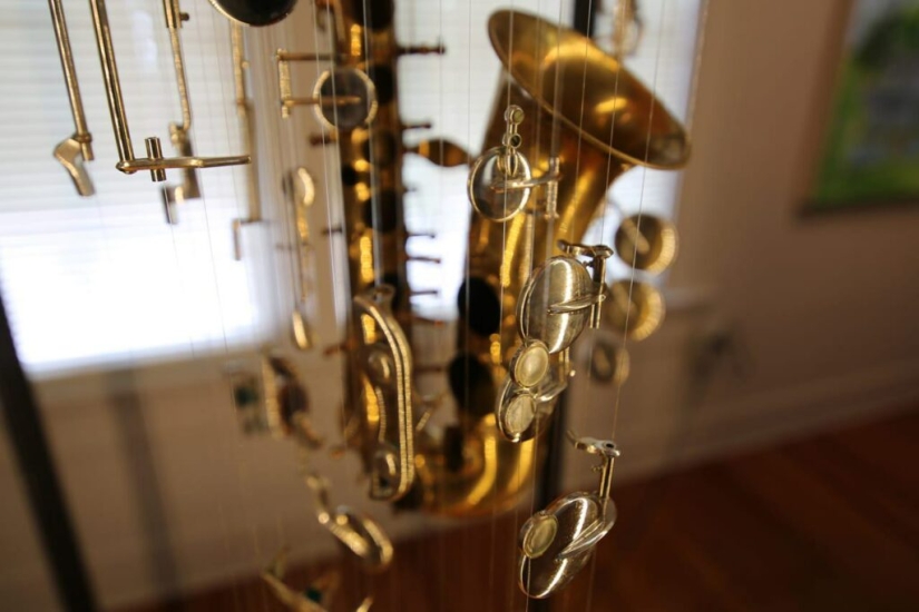 Incredible 'Exploded Circuits' of Mechanisms by Artist John Peralta