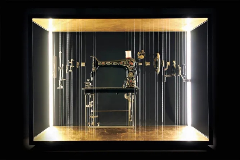 Incredible 'Exploded Circuits' of Mechanisms by Artist John Peralta