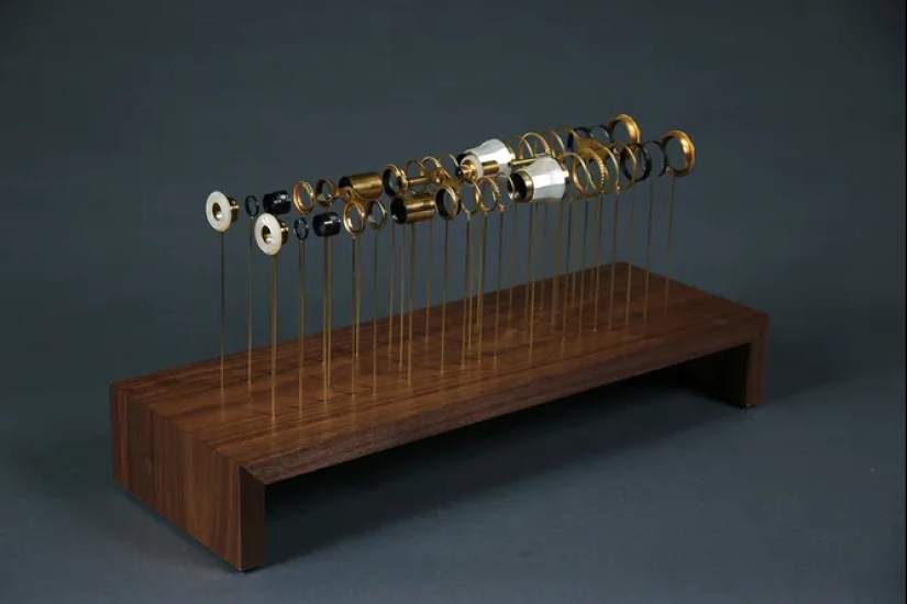 Incredible 'Exploded Circuits' of Mechanisms by Artist John Peralta