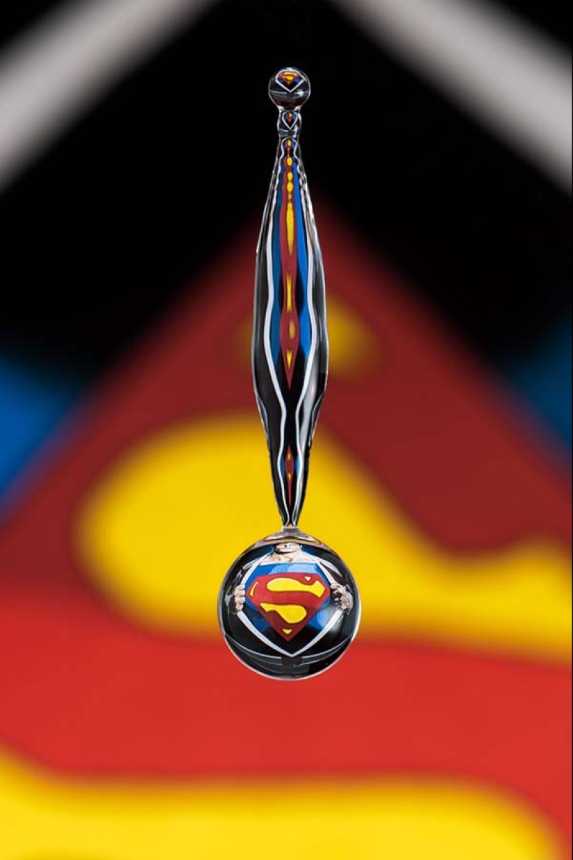 Incredible reflections in a drop of water