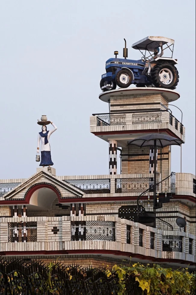 Incredible Rooftops of Punjab: Photographer Rajesh Vora Shows an Interesting Tradition