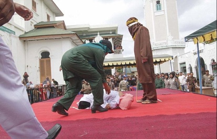 Indonesian female executioners