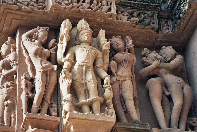 Infidelity, third floor and singing briefs: sexual entertainment of ancient Indians Infidelity, third floor and singing briefs: sexual entertainment of ancient Indians
