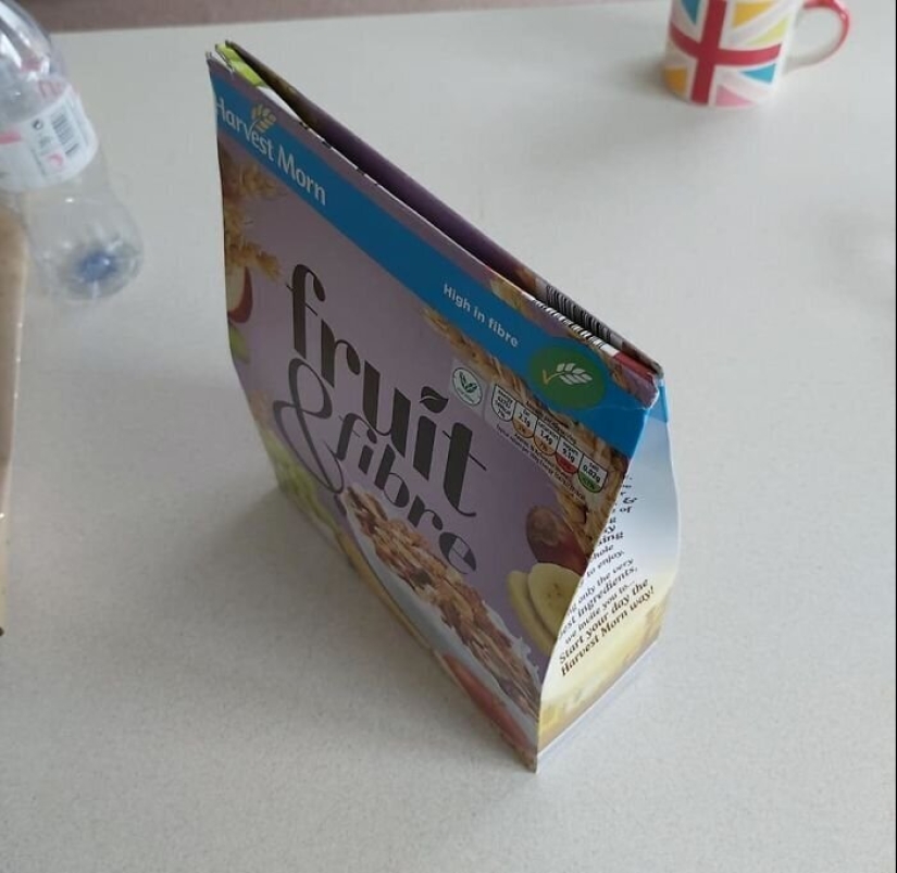 Instrucciones detalladas sobre cómo cerrar correctamente el embalaje de cartón con cereales