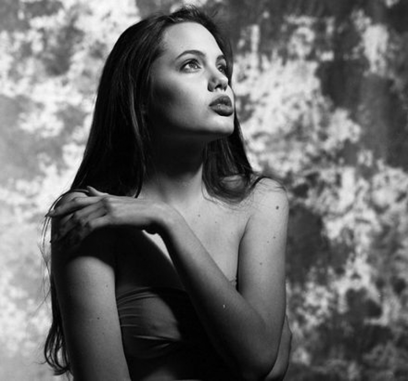 Is the girl ripe? The most scandalous photo shoots of young celebrities