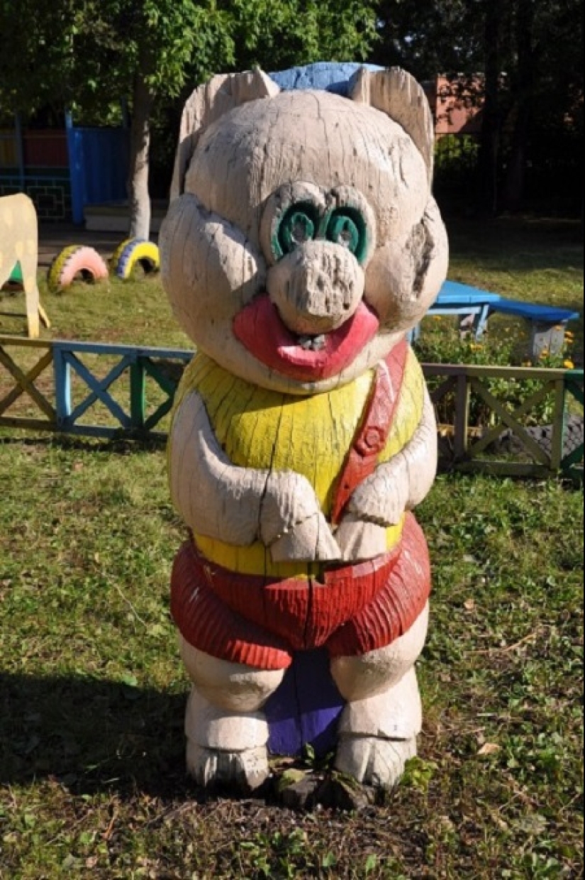 It is not the Internet that is ruining our children, but playgrounds in the courtyards It is not the Internet that is ruining our children, but playgrounds in the courtyards