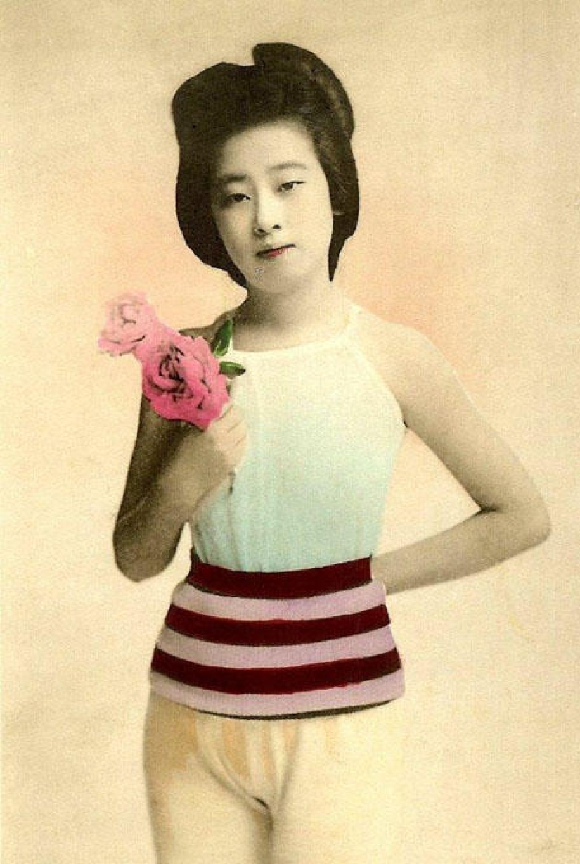 Japanese pin-up postcards with geisha in swimsuits Japanese pin-up postcards with geisha in swimsuits
