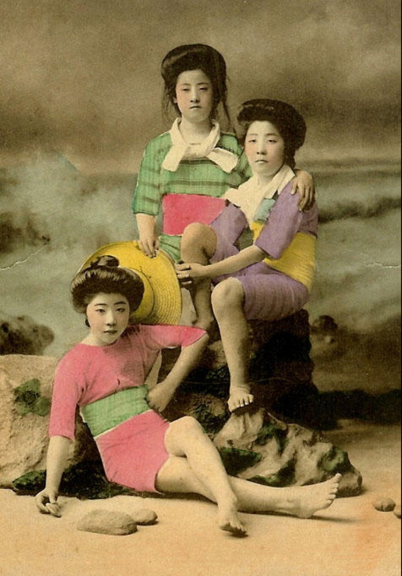 Japanese pin-up postcards with geisha in swimsuits Japanese pin-up postcards with geisha in swimsuits