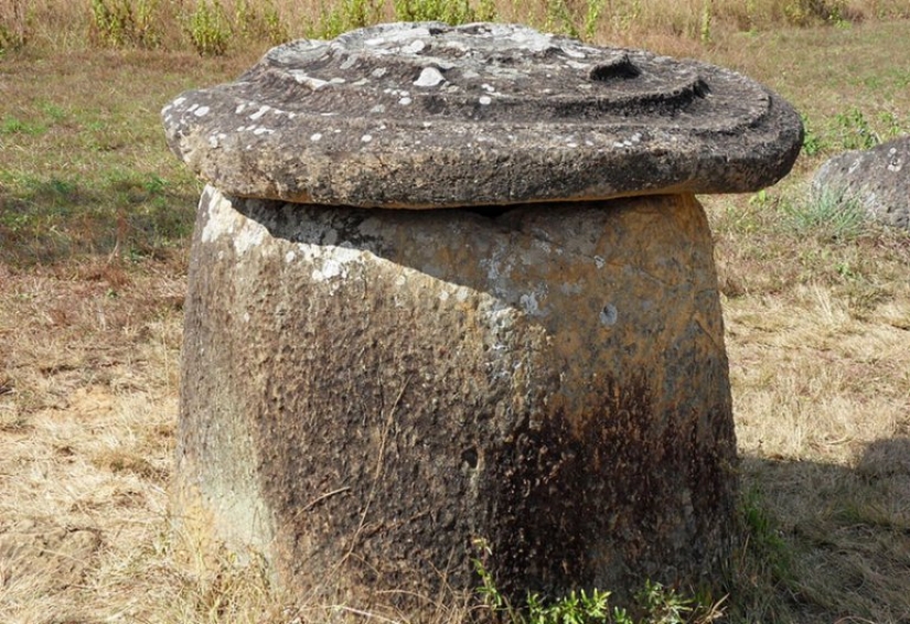 "Jarras de los muertos" encontradas en bosques remotos de montaña de Laos