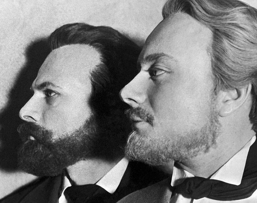 Jim Morrison predskazyvat future, Taylor teaches Smoking Bowie and another 20 stunning historical pictures