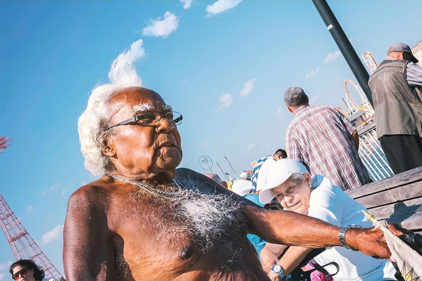 Jonathan Haibi-fotógrafo que tiene a todo el mundo posando para una foto