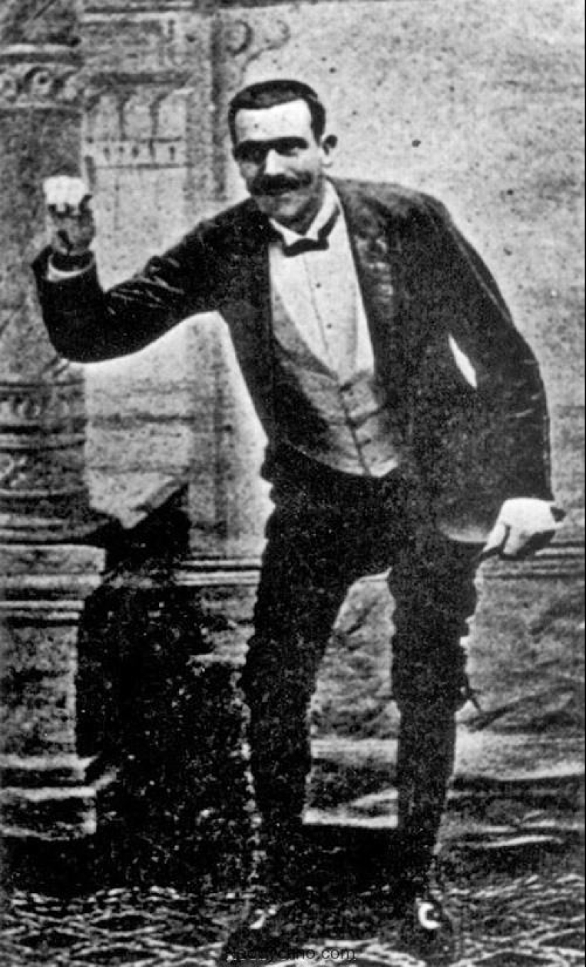 Joseph Pujol is the most famous fart in the world