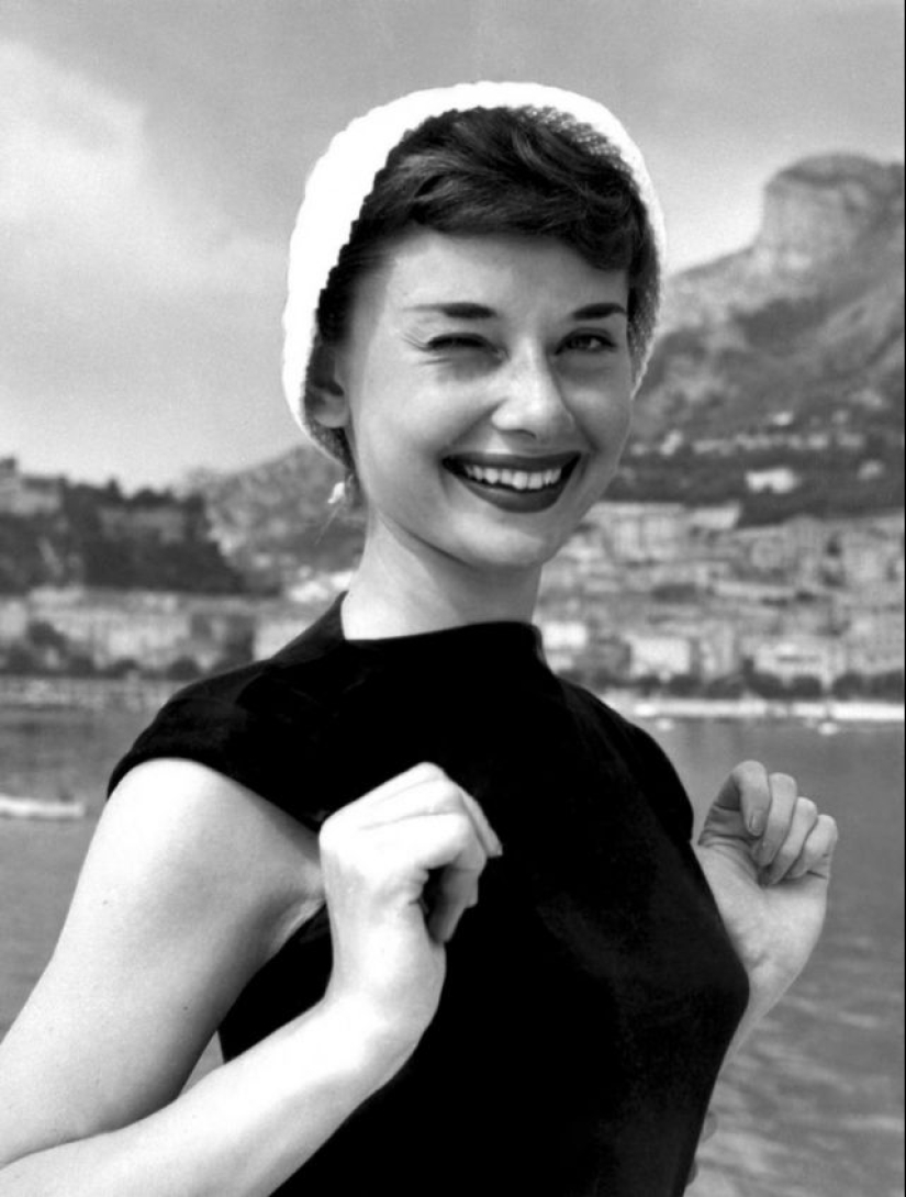 Juguetón, astuto y alegre: 20 celebridades vintage que guiñan un ojo a la cámara Juguetón, astuto y alegre: 20 celebridades vintage que guiñan un ojo a la cámara
