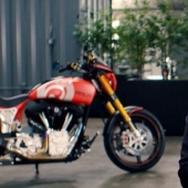 Keanu Reeves and the happy story of his love... for motorcycles Keanu Reeves and the happy story of his love... for motorcycles