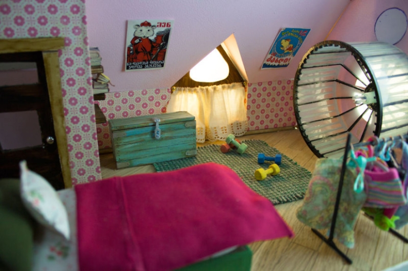 Khomyakopolis is a miniature hamster city that looks better than yours Khomyakopolis is a miniature hamster city that looks better than yours