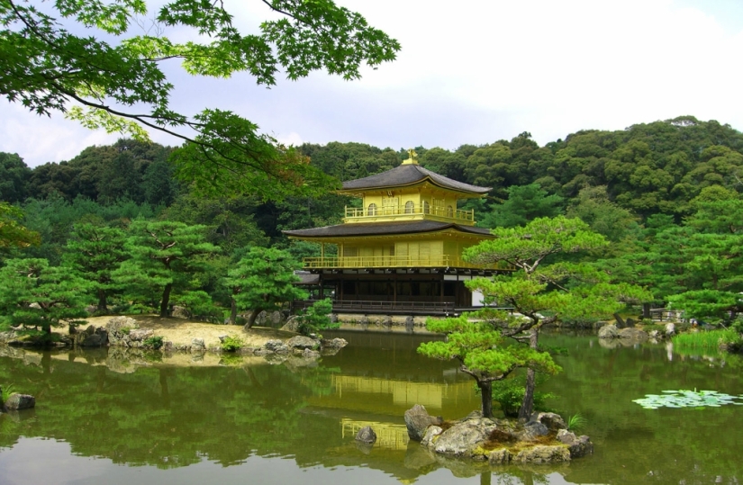 Kinkaku-ji Golden Pavilion Kinkaku-ji Golden Pavilion