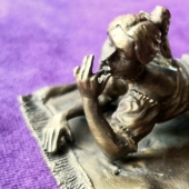 Kunstyuki — old trinkets with a secret, causing delight Kunstyuki — old trinkets with a secret, causing delight
