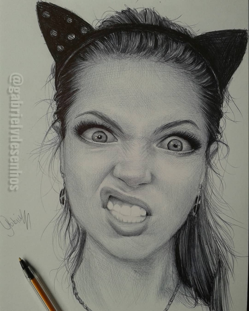 La artista brasileña crea increíblemente realista y emocional de los retratos en lápiz