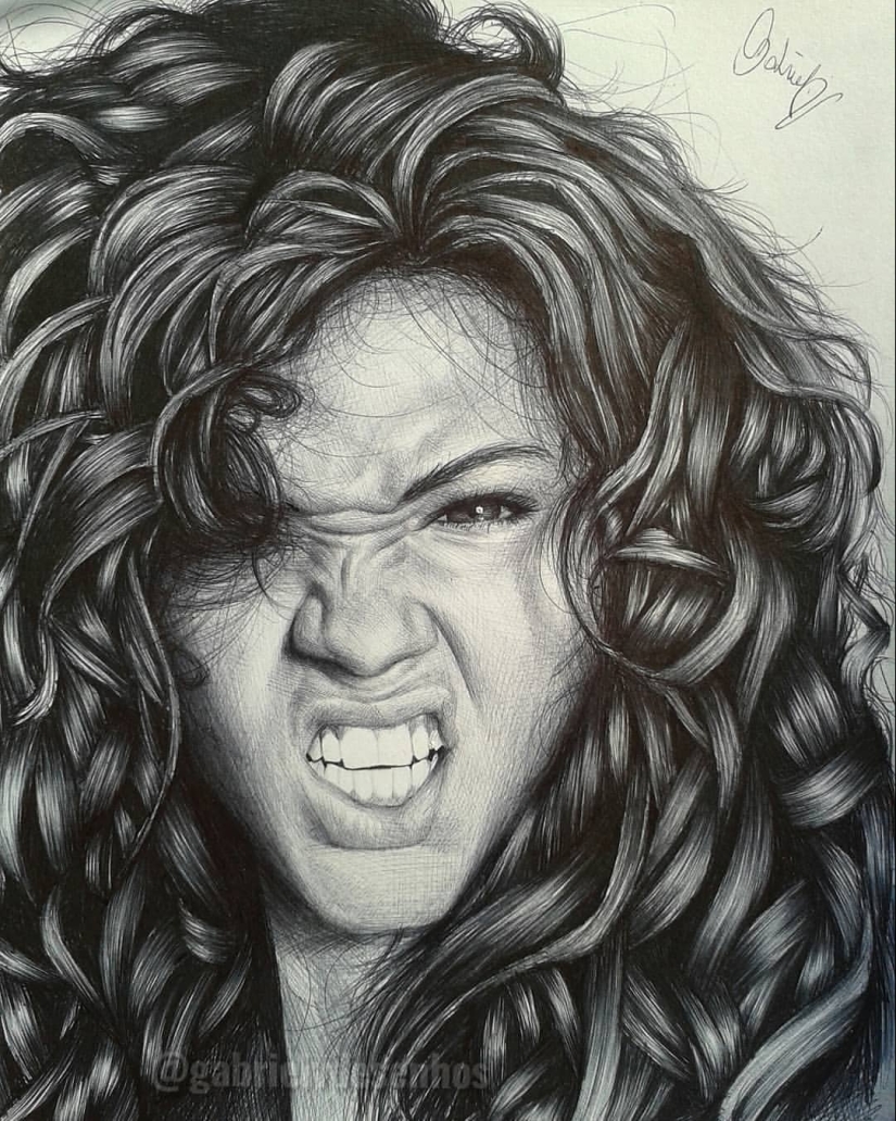 La artista brasileña crea increíblemente realista y emocional de los retratos en lápiz
