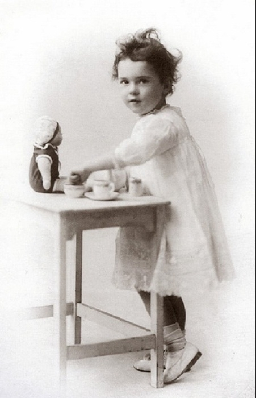 La aventurera historia de vida de la artista Leonora Carrington, la mujer líder del surrealismo La aventurera historia de vida de la artista Leonora Carrington, la mujer líder del surrealismo